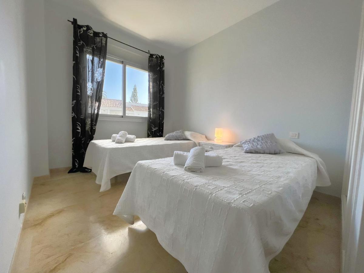 3 Bed Las Petunias, San Pedro Marbella Dış mekan fotoğraf